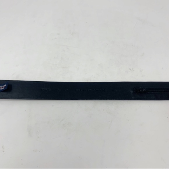 Roundtree & Yorke Mens Black Leather Belt 35/90 - Picture 4 of 9